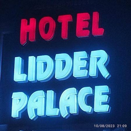 Hotel Lidder Palace Pahalgam Exterior photo